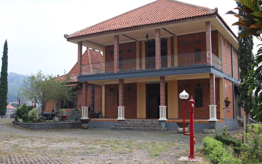 Villa Kebon Pakis