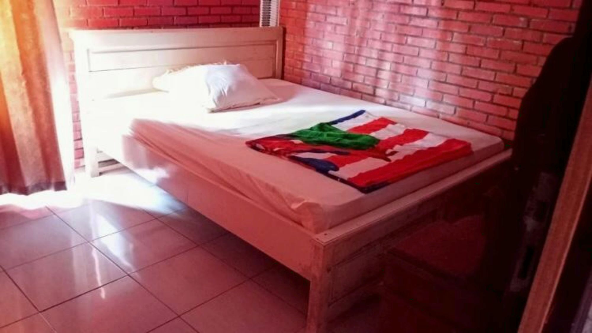 kamar tidur villa raisa pacet harga dibawah 1 juta tetap nyaman